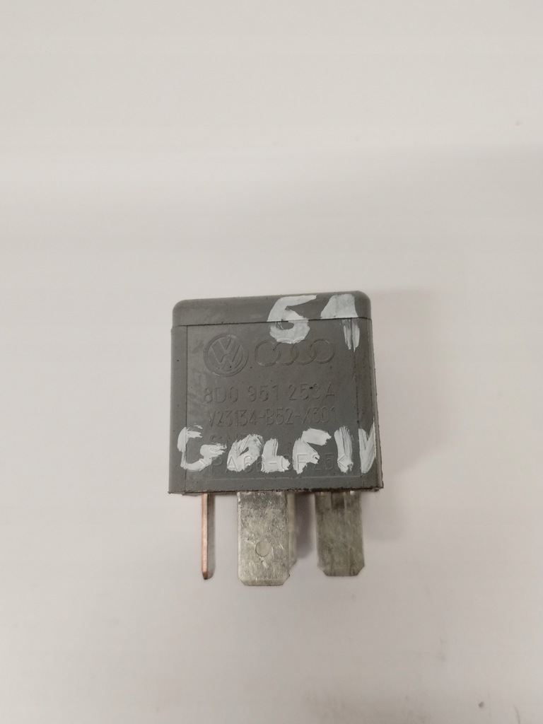 фото №1, Модуль реле vw golf iv 4 8d0951253a