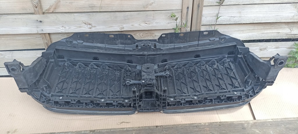 Решётка радиатора решётка радиатора жалюзи bmw 5 g30 g31 рестайлинг  1149055-02 в Украине