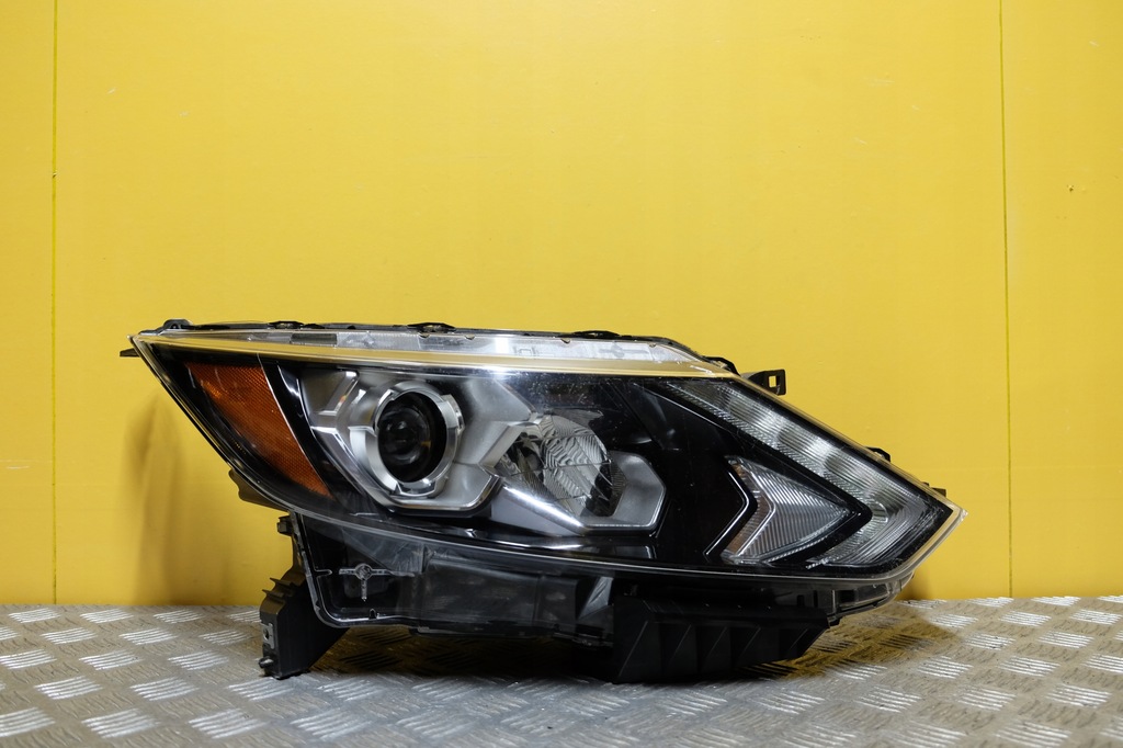 фото №1, Nissan qashqai rogue sport 2017- фара лампа full led права usa