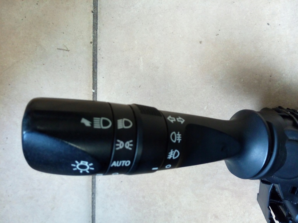 фото №10, Переключатель комбинированный toyota выбор oryg.