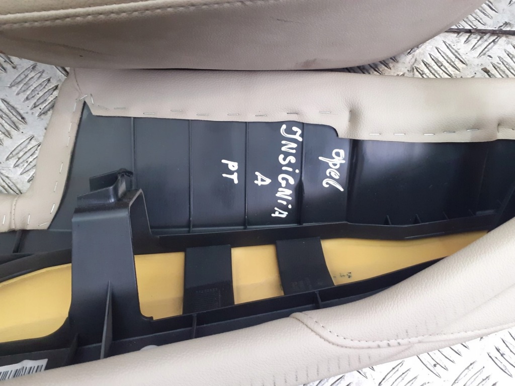 фото №3, Сиденья заднее сиденье комплект opel insignia a 2.0 t