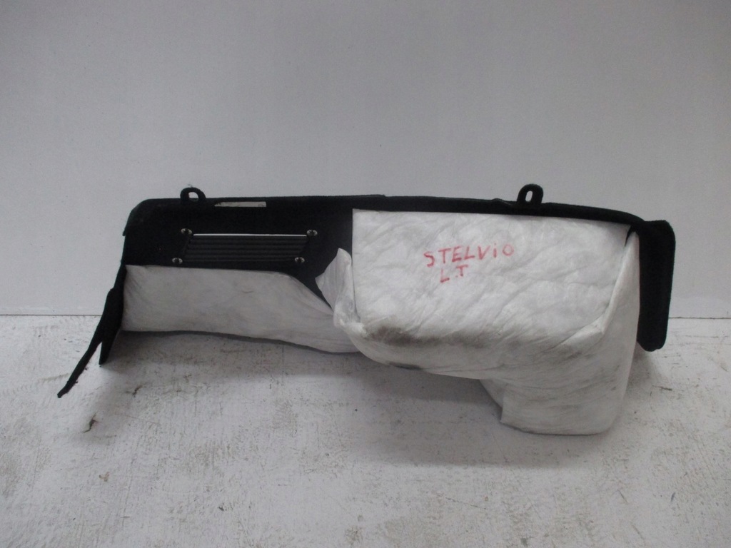 фото №5, Обивка обшивка багажника alfa romeo stelvio левый