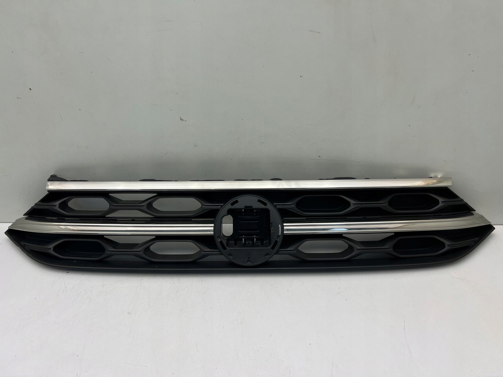 фото №1, Vw t-roc lift 2ga решётка радиатора бампера передний перед хром n 21-