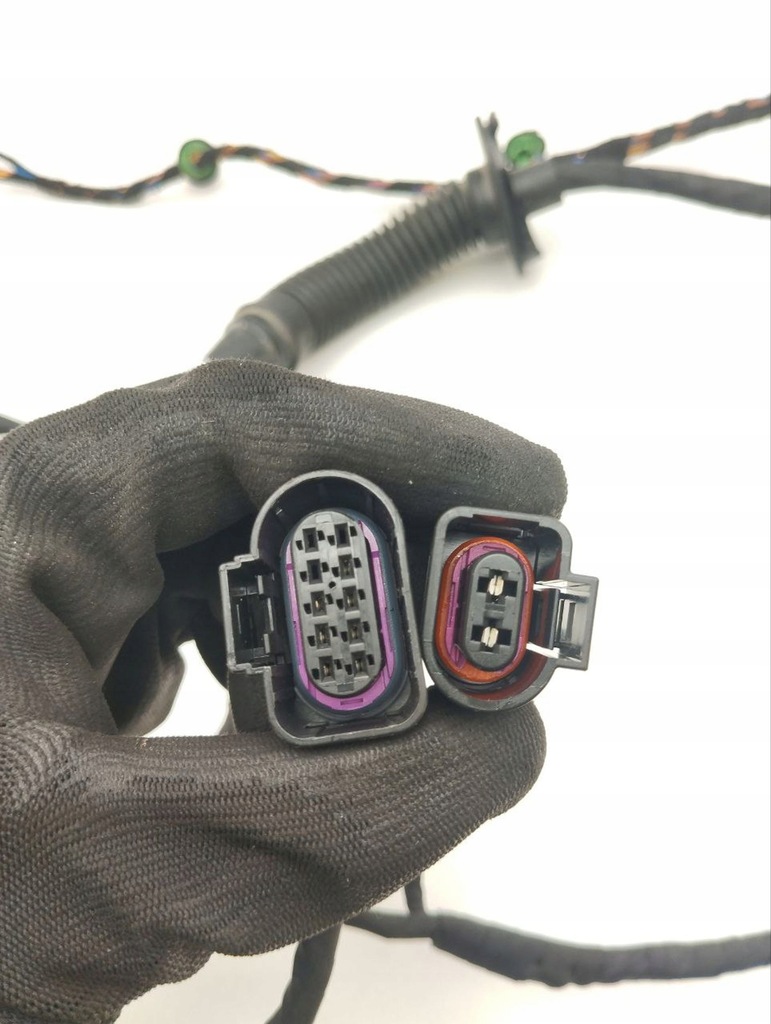 фото №7, Porsche taycan 9j1 2023 жгут трубопровод дверь задних 9j1971693e