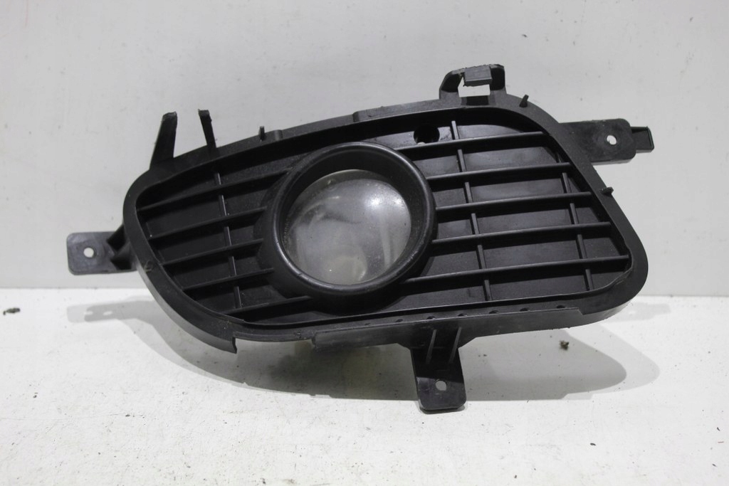 фото №1, Mercedes w169 решітка протитуманної фари права ładna