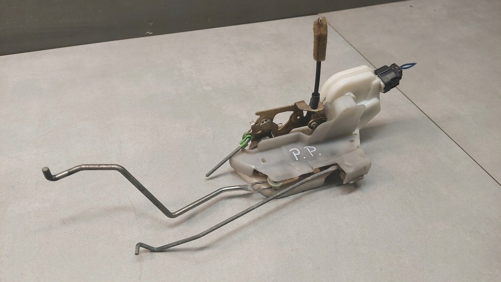 фото №6, Замок дверь правый перед space wagon iii 2.4 gdi