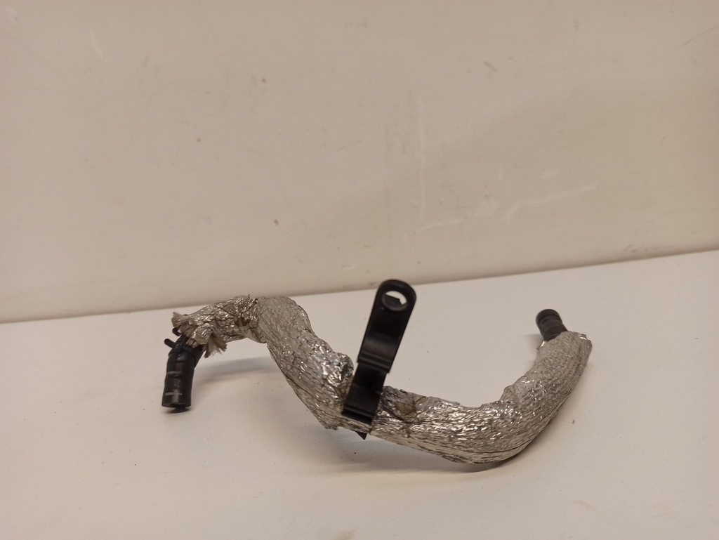 фото №1, Audi a6 c7 шланг труба wody 059121061n