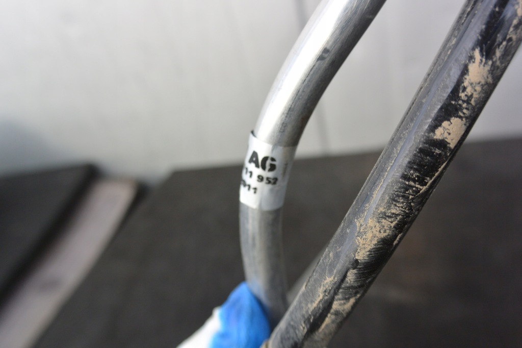 фото №7, Шланг трос тормоза ручного kpl vw passat b7 usa