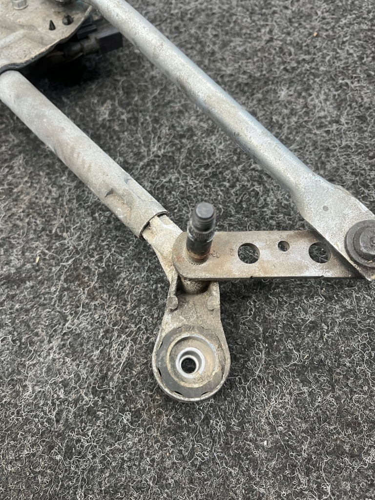 Mercedes ml w164 механізм двірник a1648201842 Ціна