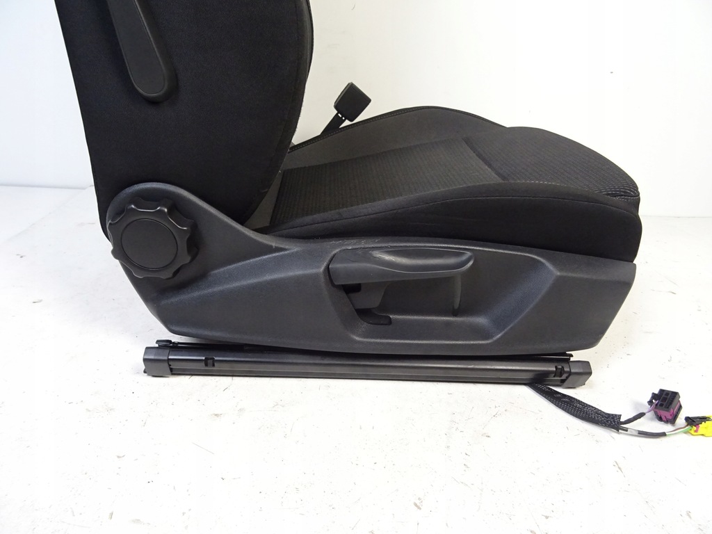 фото №14, Skoda octavia iv 4 kombi заднє сидіння задня задня сидіння сидіння 2022 r