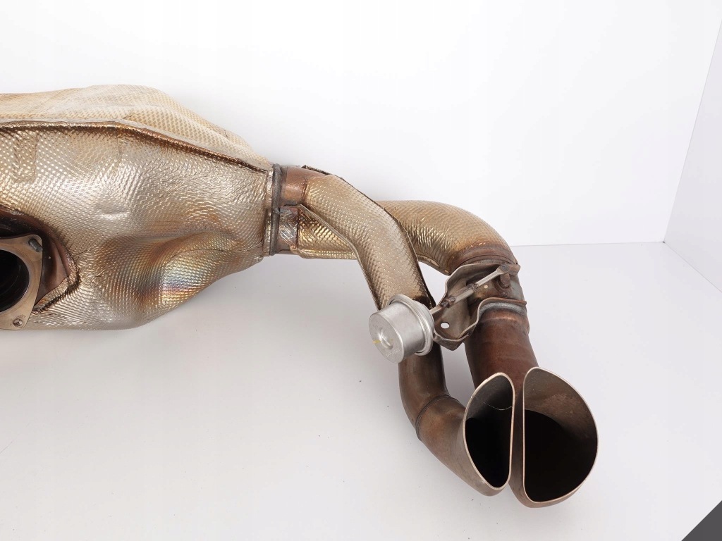 фото №4, Audi r8 4s0 15- выхлоп гаситель 4s0251609b