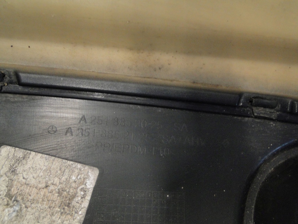 Mercedes бампер задний amg na датчики pts диффузор na hak r klasa 251 w251 Киев