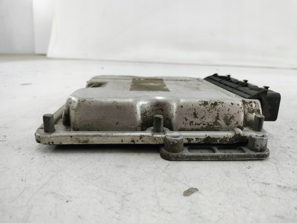 фото №5, Бортовой компьютер двигателя renault 0281001934 8200039569