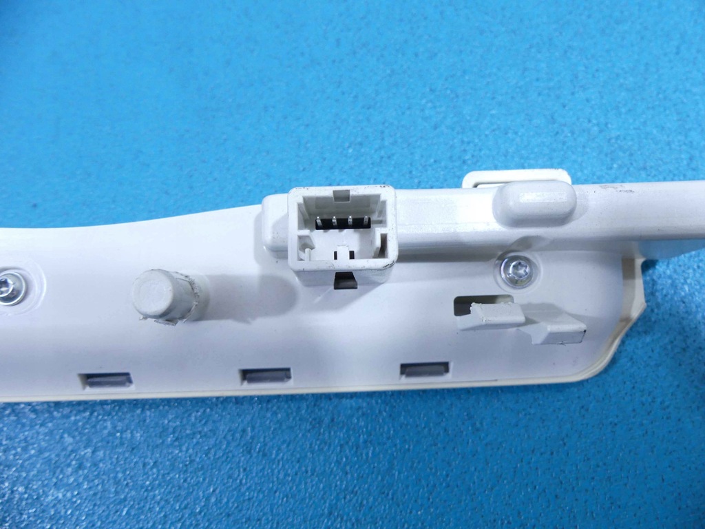 фото №5, Подсветка правое потолочный лампа audi a8 d4