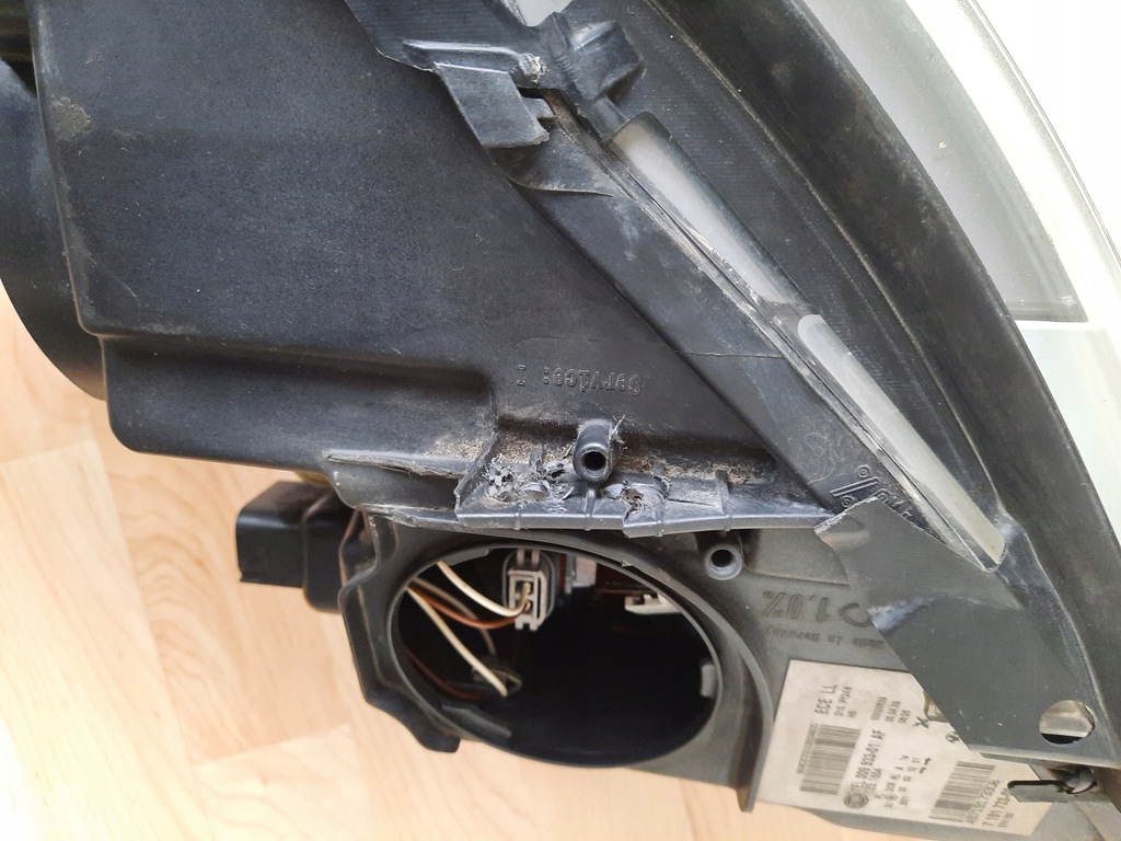 фото №7, Bmw с 4 e 89 лампа передняя левая