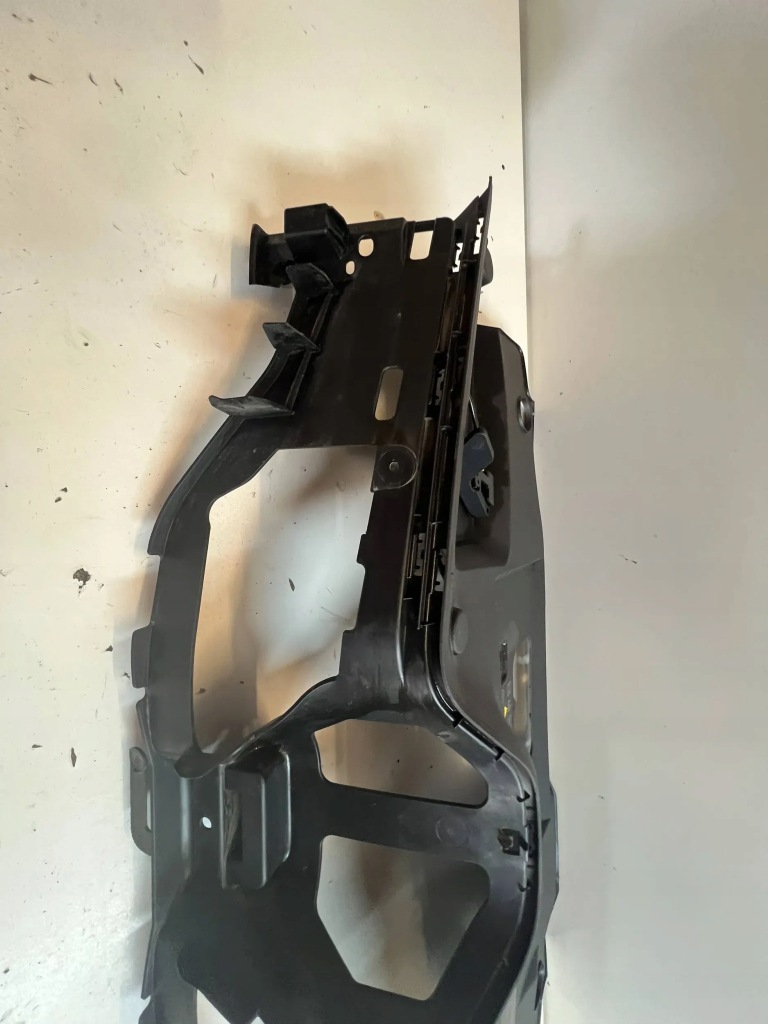 фото №9, Renault scenic iv 16- воздуховод впуск воздуха решётка радиатора радиатора решётка радиатора