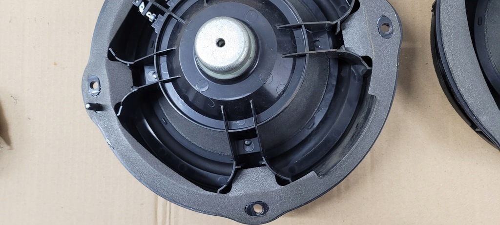 фото №10, Динамик дверь передний p audi оригинальный номер 8v0035415