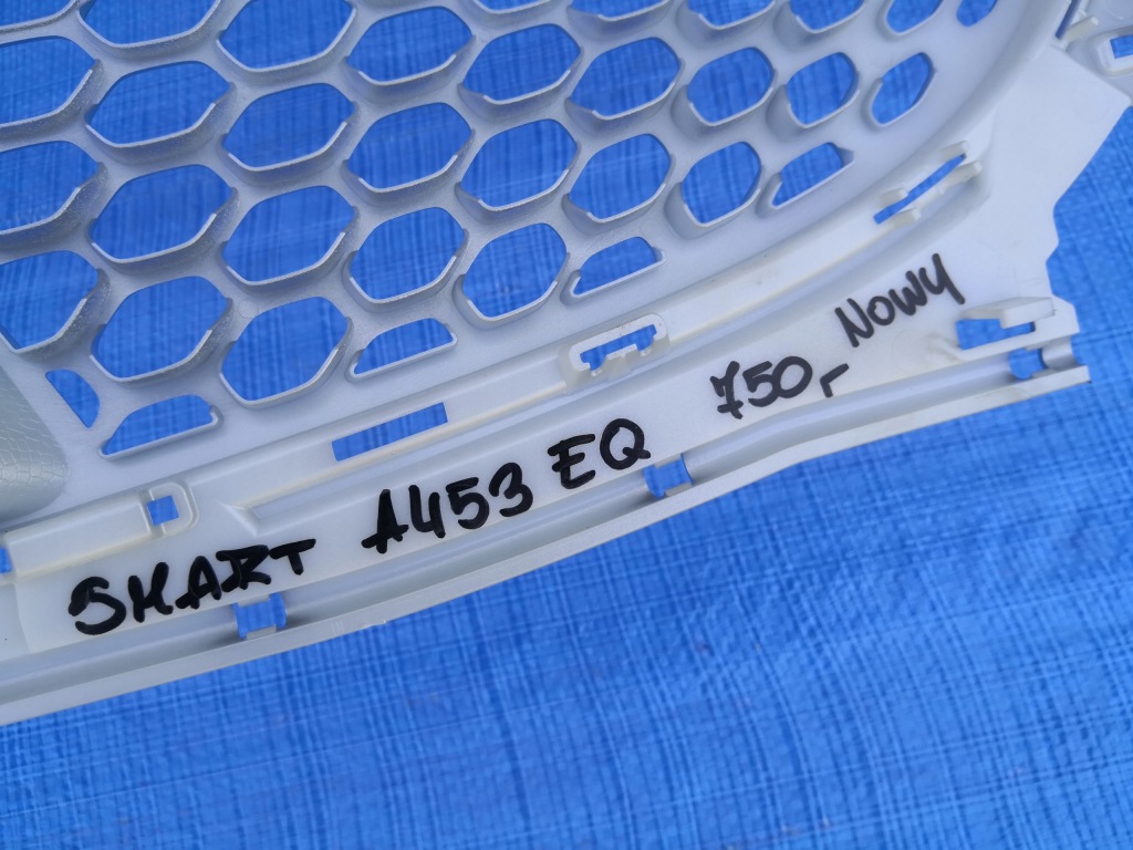 фото №12, Smart a453 eq решётка радиатора бампера передний решётка радиатора