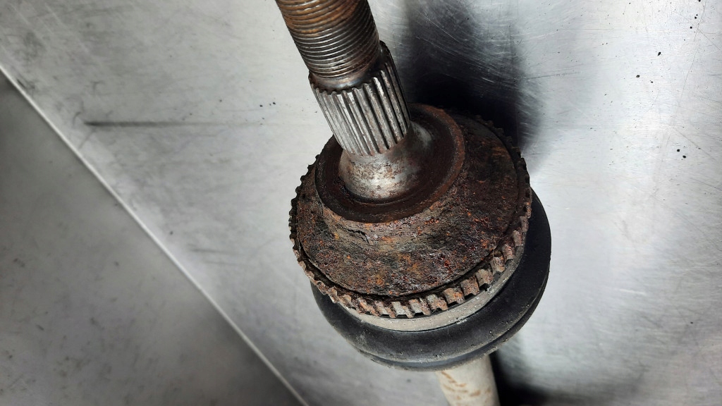 фото №7, Приводной вал правая peugeot 206 cc 2.0b 136km механическая коробка передач