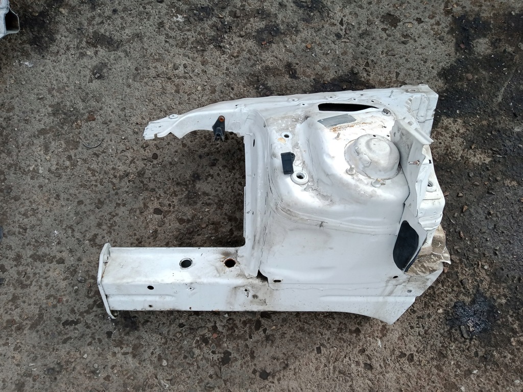 фото №1, Audi a5 8t 07-16 лонжерон рама подкрылок четверть - правая передняя