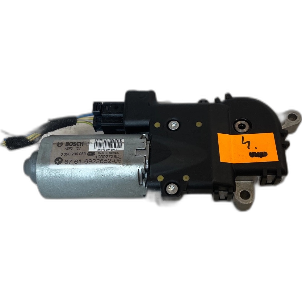 фото №1, Bmw 5 e60 e61 2004 моторчик люк