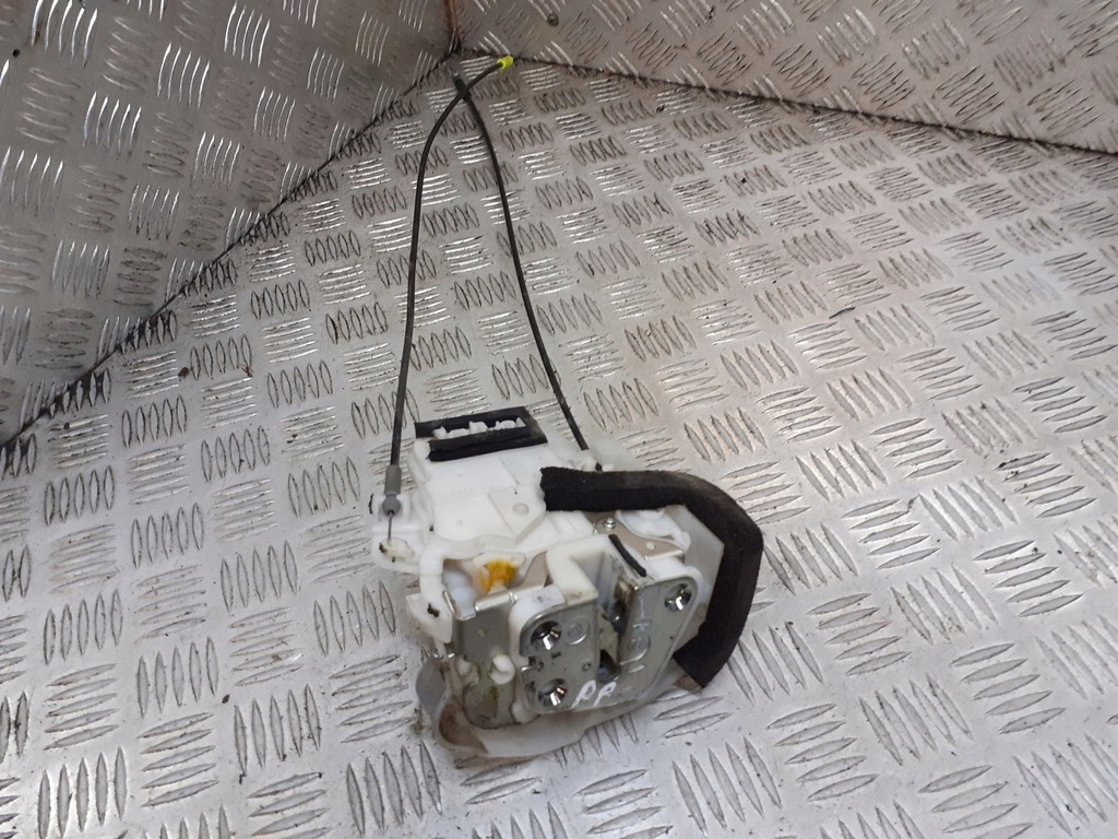 фото №1, Замок дверь правый перед subaru impreza gh 2pin