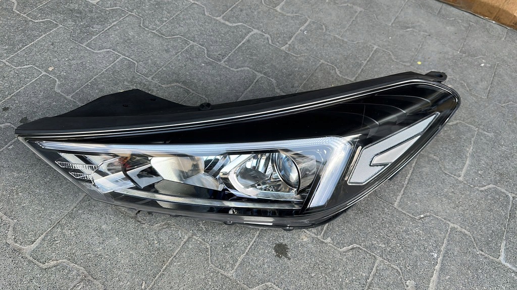 фото №1, Hyundai tucson 2018- лампа левая передняя перед