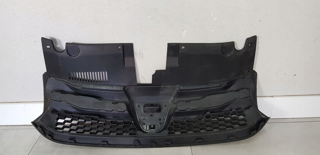 фото №7, Dacia sandero logan ii решётка радиатора решётка радиатора бампера 623103971r