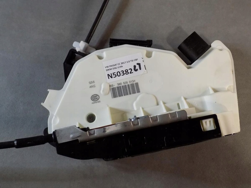 фото №1, Volkswagen оригінальний номер 5n0839015h замок двері