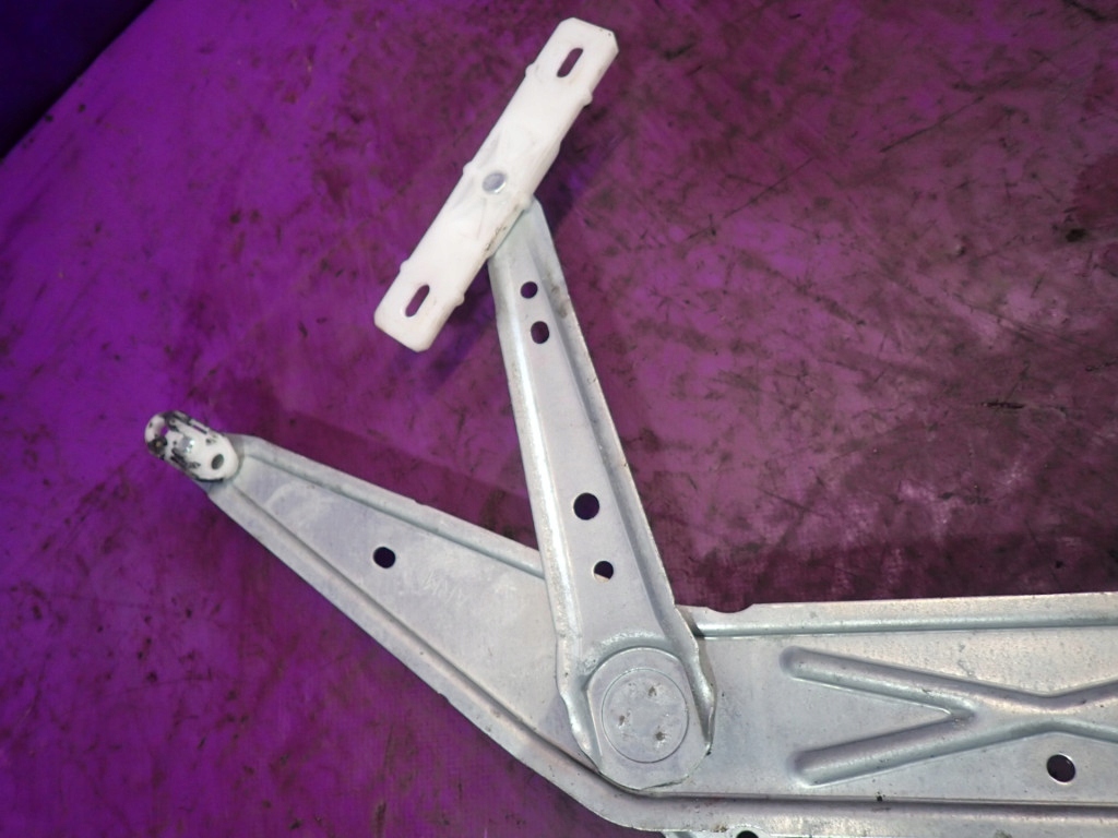 Opel meriva a i рестайлинг  подъемник стекло перед правый 13222287 93389552 6 pin Недорого