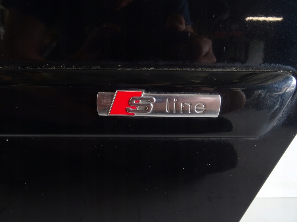 фото №3, Audi a4 b7 задние левая дверь s-line