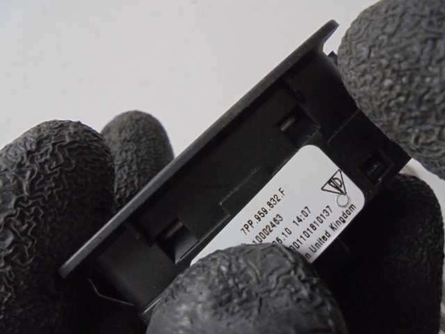 фото №4, Панель кришки задня porsche panamera 4s 970 2010 rok