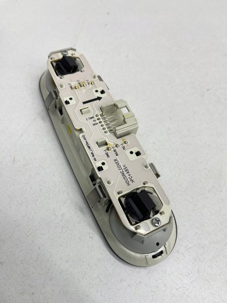 фото №7, Audi a6 c7 лампа стельовий освітлення кабіни задня czarna s-line