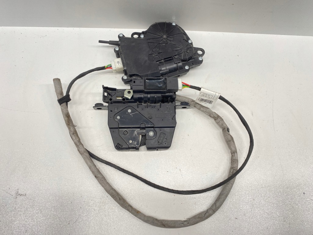 Замок задній задній кришки багажника доводчик bmw f31 f01 f02 f07 f10 x5 f15 Київ