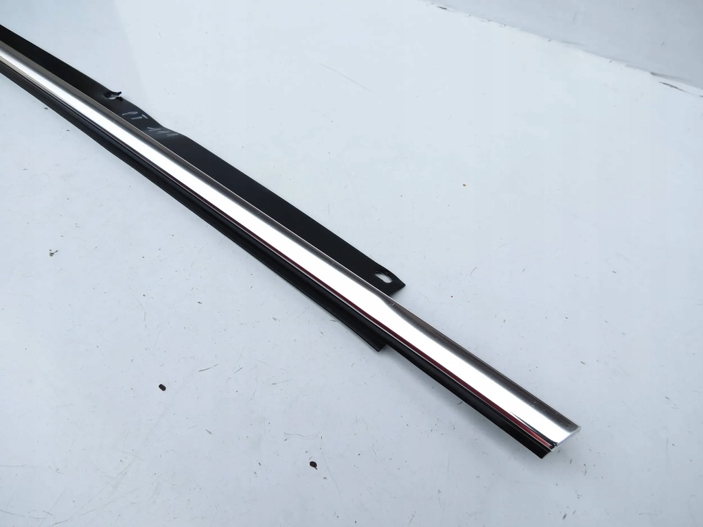 фото №5, Молдинг ущільнювач двері правий задня хром audi q7 4l 4l0853763