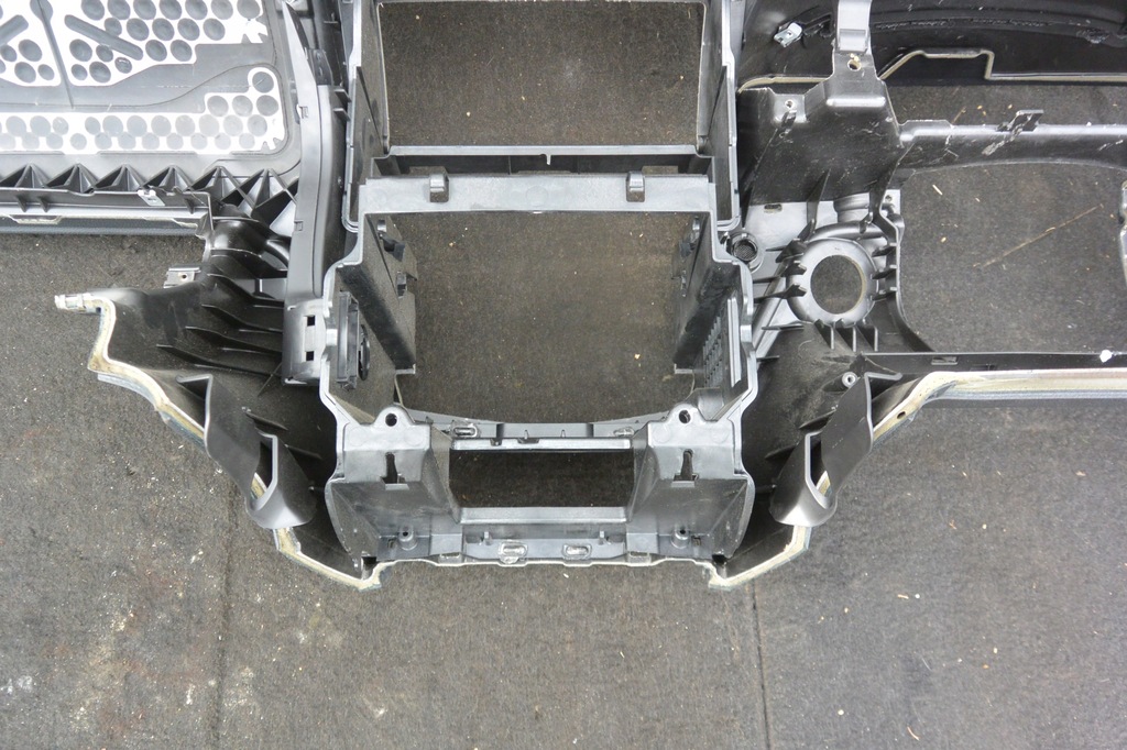 фото №14, Консоль панель приладів панель приладів mercedes-benz оригінальний номер a2046803787