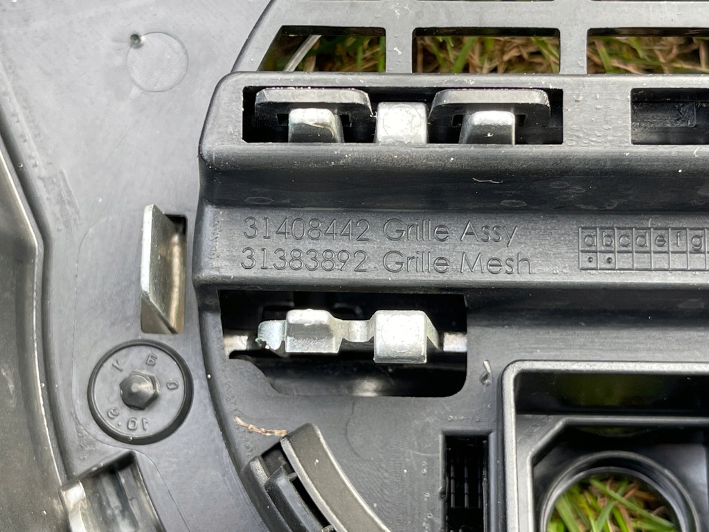 фото №16, Volvo xc90 ii 2 r-design kartka решётка радиатора решётка радиатора радиатора камера 31408442