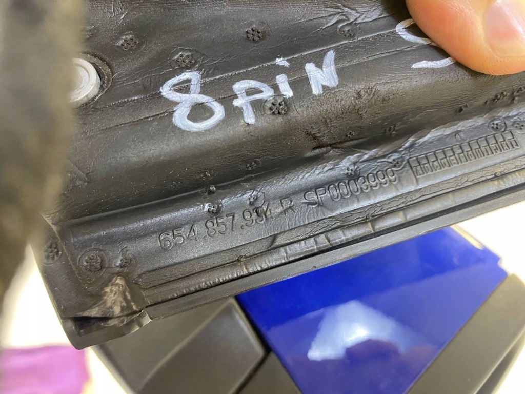 Зеркало наружное правая сторона skoda scala 2020 654857934 Цена