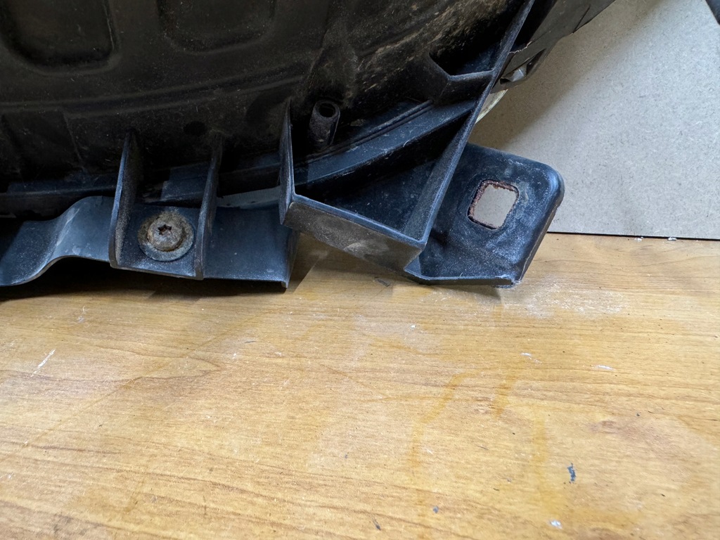 фото №8, Лампа передняя правая левая opel combo комплект eu cała ładna