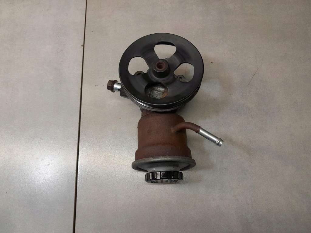 фото №1, Насос підсилювача toyota yaris i 1.0