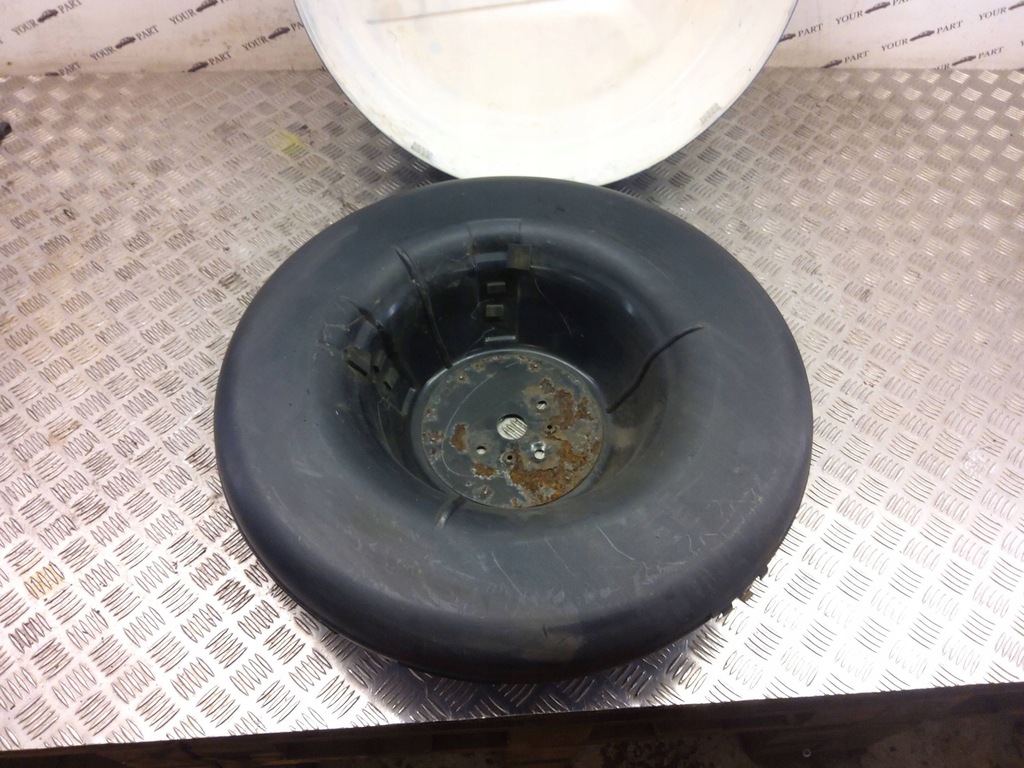 фото №8, Ford ecosport 2017 кронштейн монтажный колеса запасного