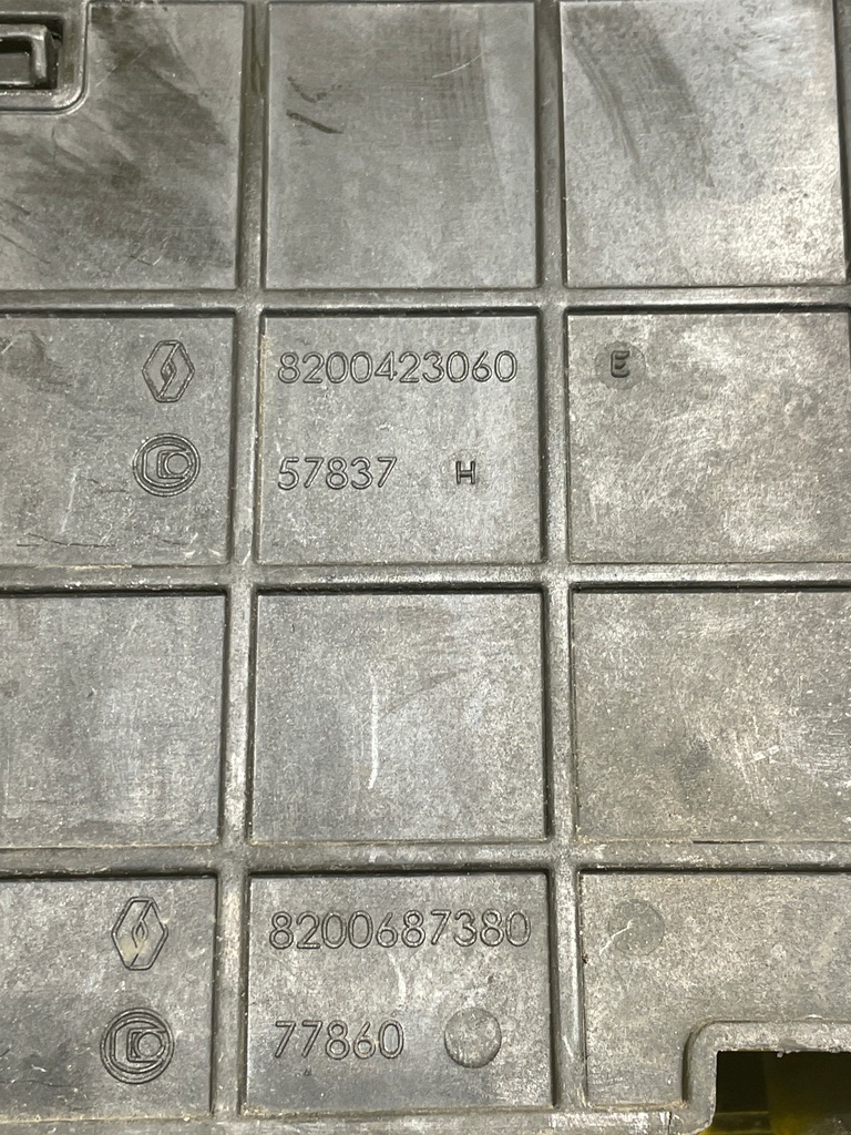 фото №6, Renault twingo ii - комплектная защита / корпус аккумулятор - 8200654693