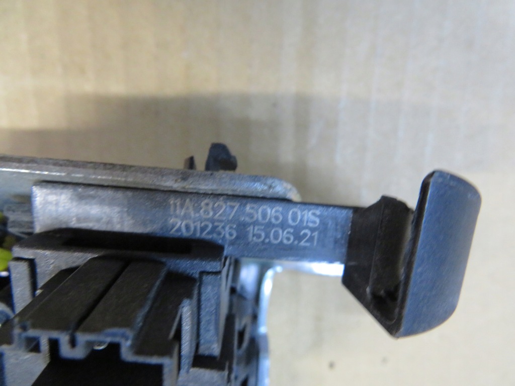 фото №8, Vw id 4 id4 2021- замок крышки багажника 11a827506