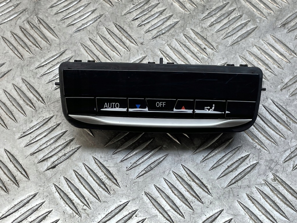 фото №12, Bmw оригинальный номер 5a3bbf4 3' g20 g21 4' g22 переключатель панель кондиционера обдув