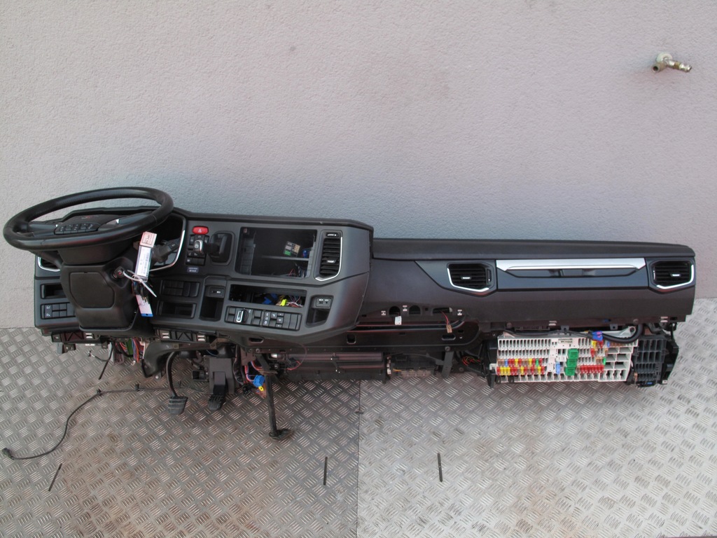 фото №1, Панель приладів головний панель приладів приладова scania r s