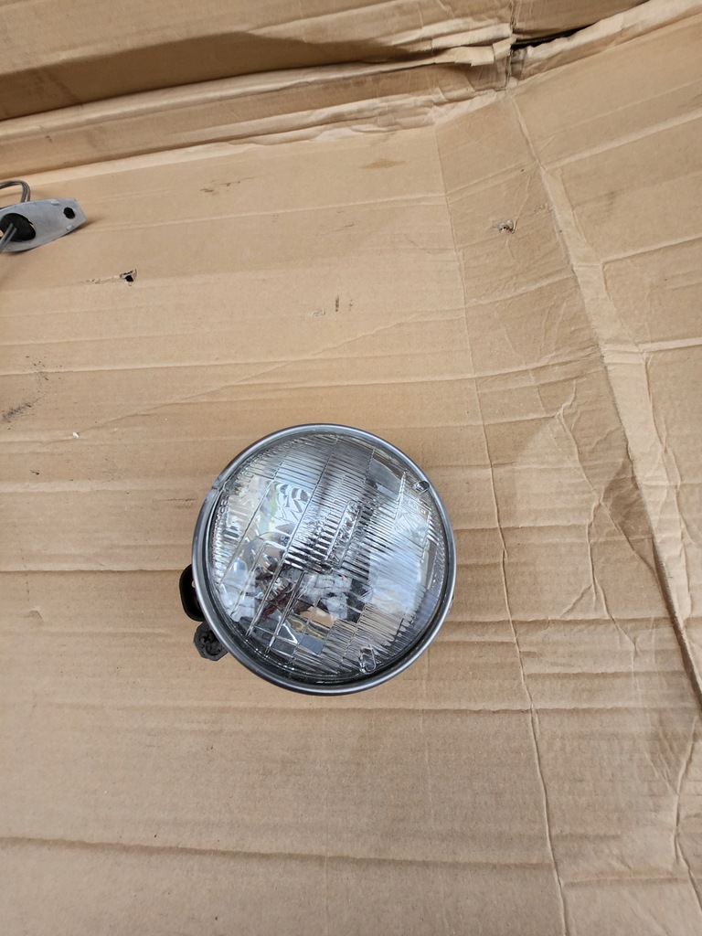 фото №1, Лампы передние chrysler 300 k 1964 orginał комплект