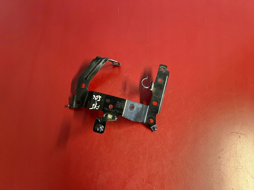 фото №1, 2014 bmw x5 f15 другая часть двигателя 7634269