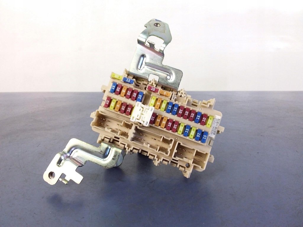 фото №1, Nissan qashqai 2 коробка запобіжників