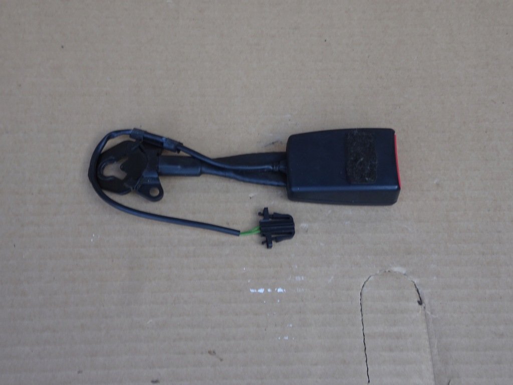 Купити Audi q7 кліпса поперечина перед 4l0857755g