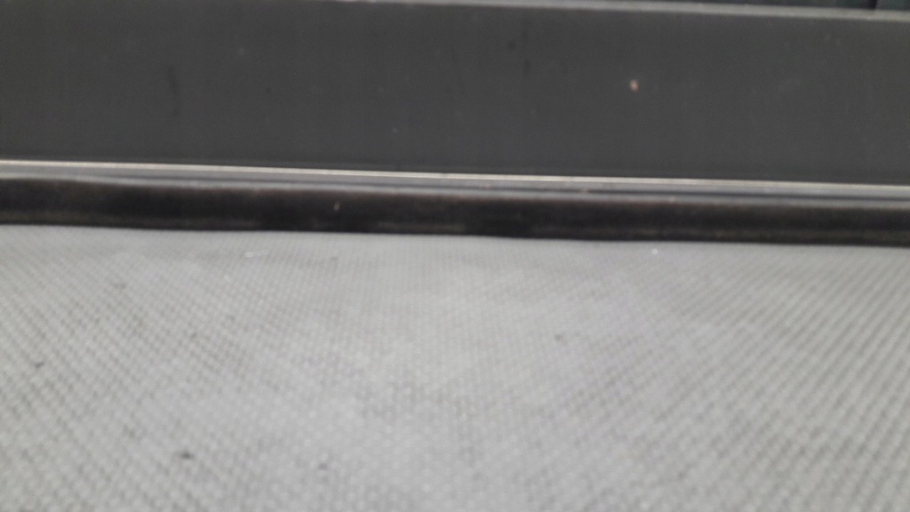 фото №10, Молдинг ущільнювач двері правий задня porsche cayenne